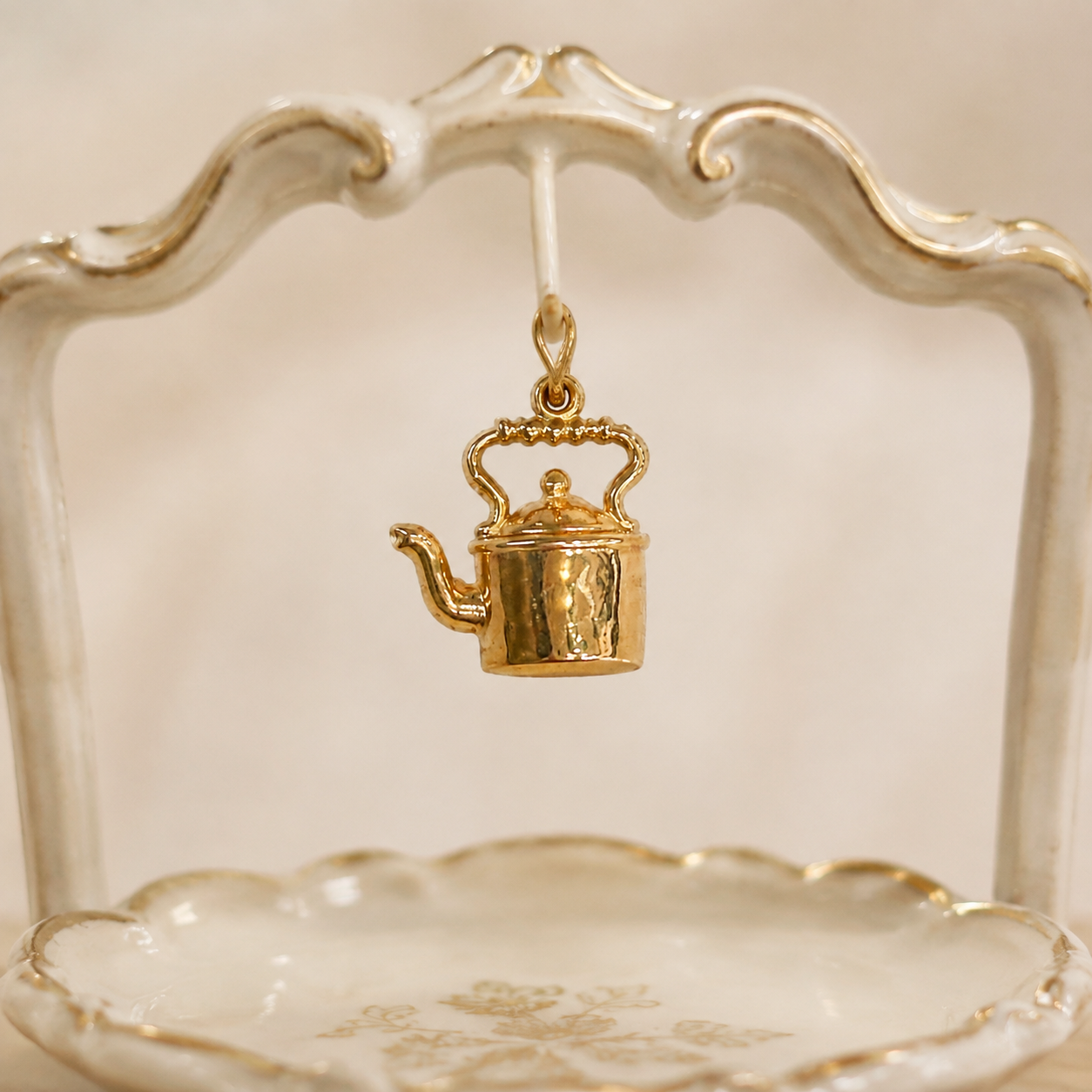 9ct Gold Pre-loved Kettle Charm