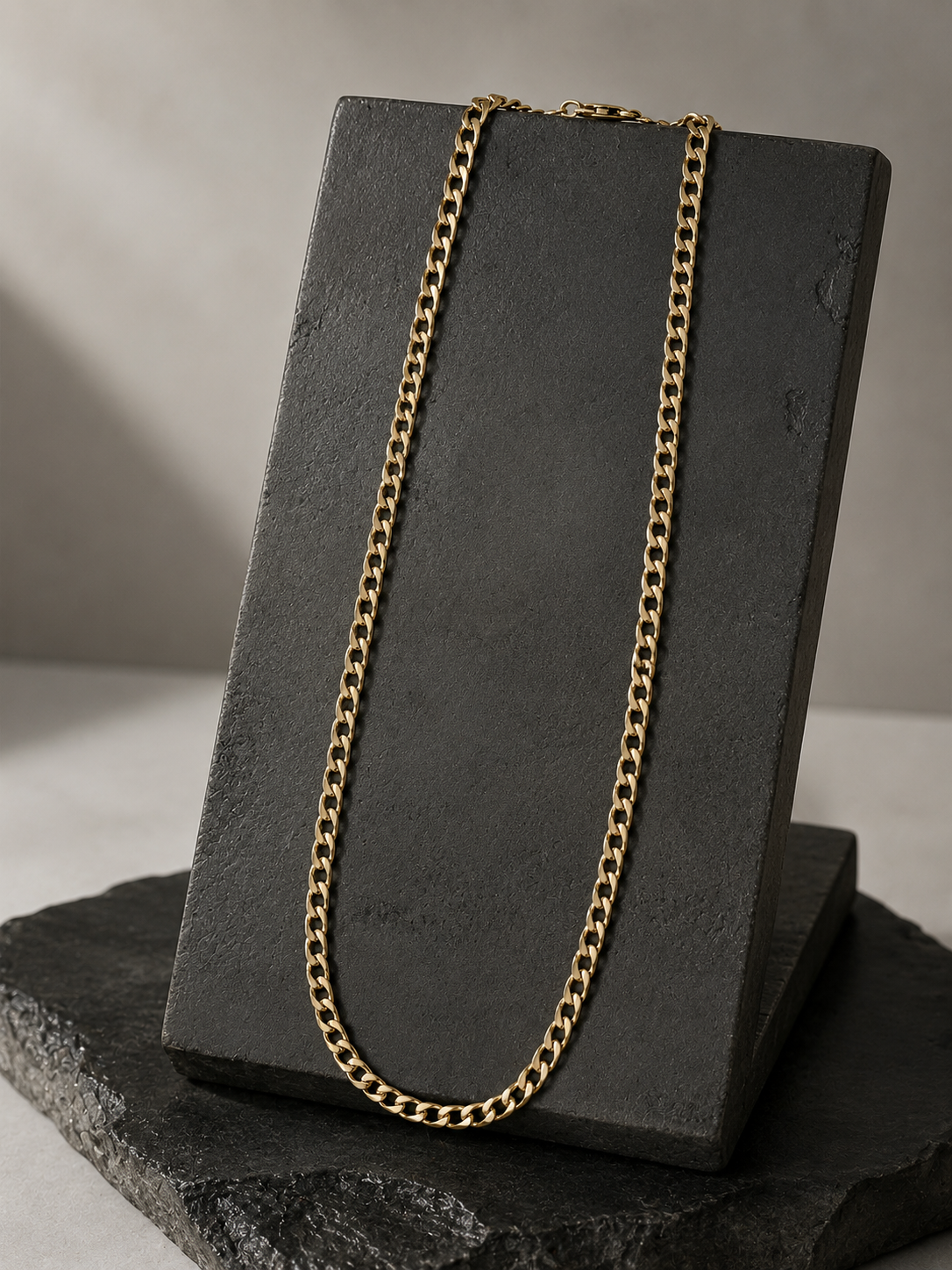 Pre-loved 9ct Flat Curb Chain