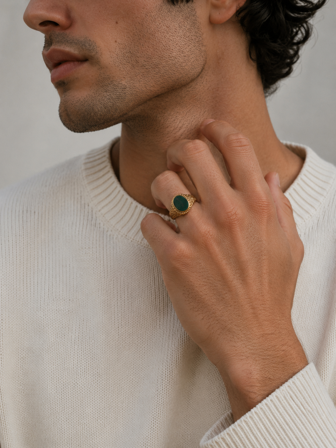 Pre-loved 9ct Gold Bloodstone Signet Ring