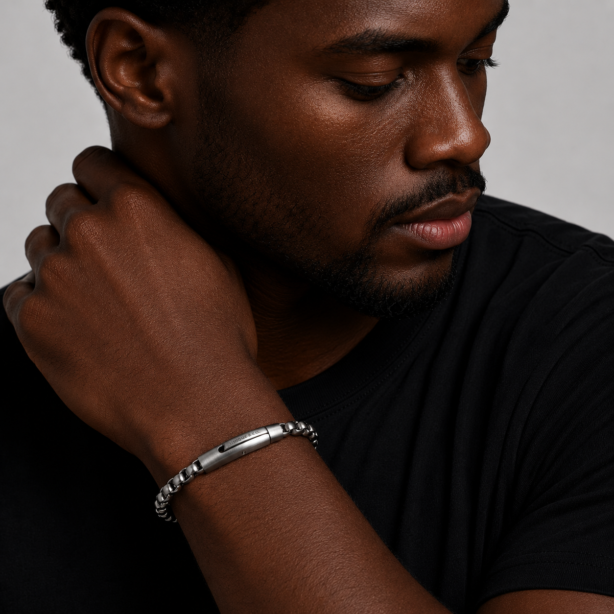 UNIQUE &CO. Stainless Steel Box Chain Bracelet
